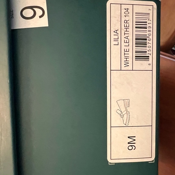 Lilia White Leather Shoes. NWT - Picture 3 of 9